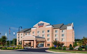 Fairfield Inn & Suites South Hill i-85